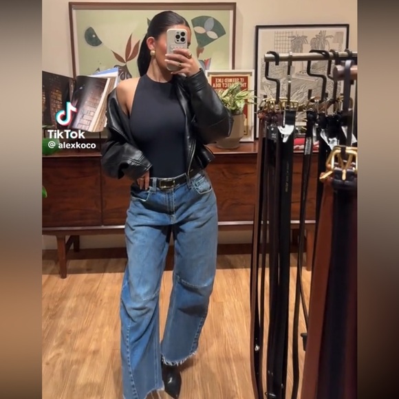 High Rise Balloon Jeans - Picture 4 of 5